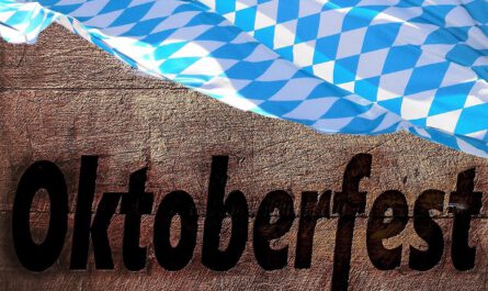 Wood Oktoberfest Flag Bavaria  - kalhh / Pixabay